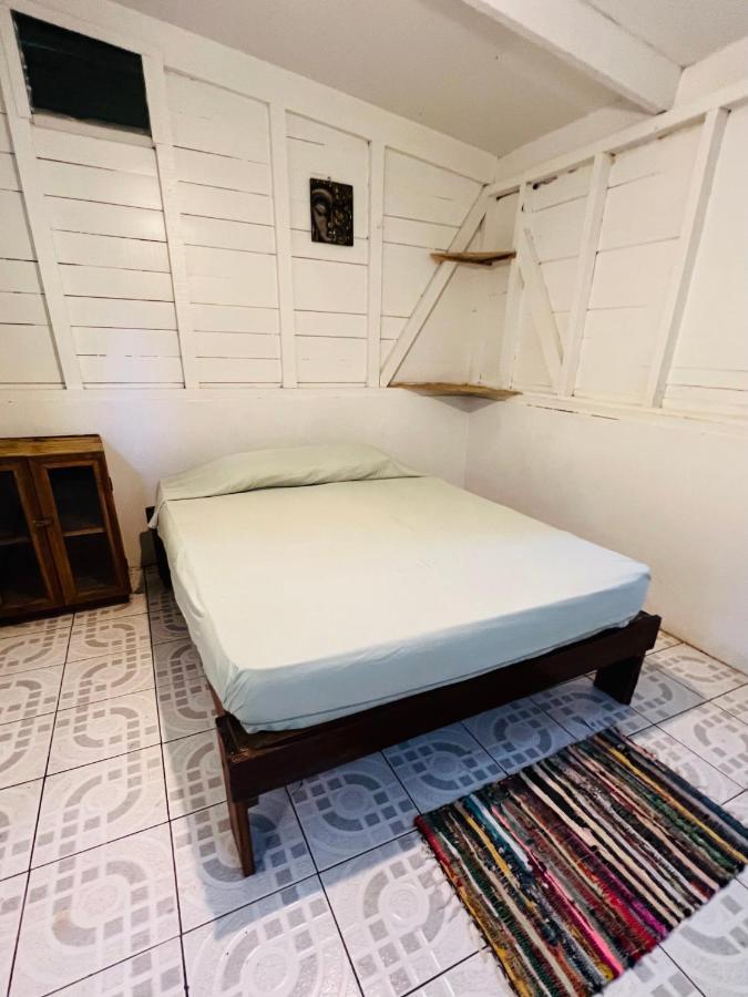 Puerto Viejo de Talamanca Hotel Puerto Viejo - Estd 1939 المظهر الخارجي الصورة