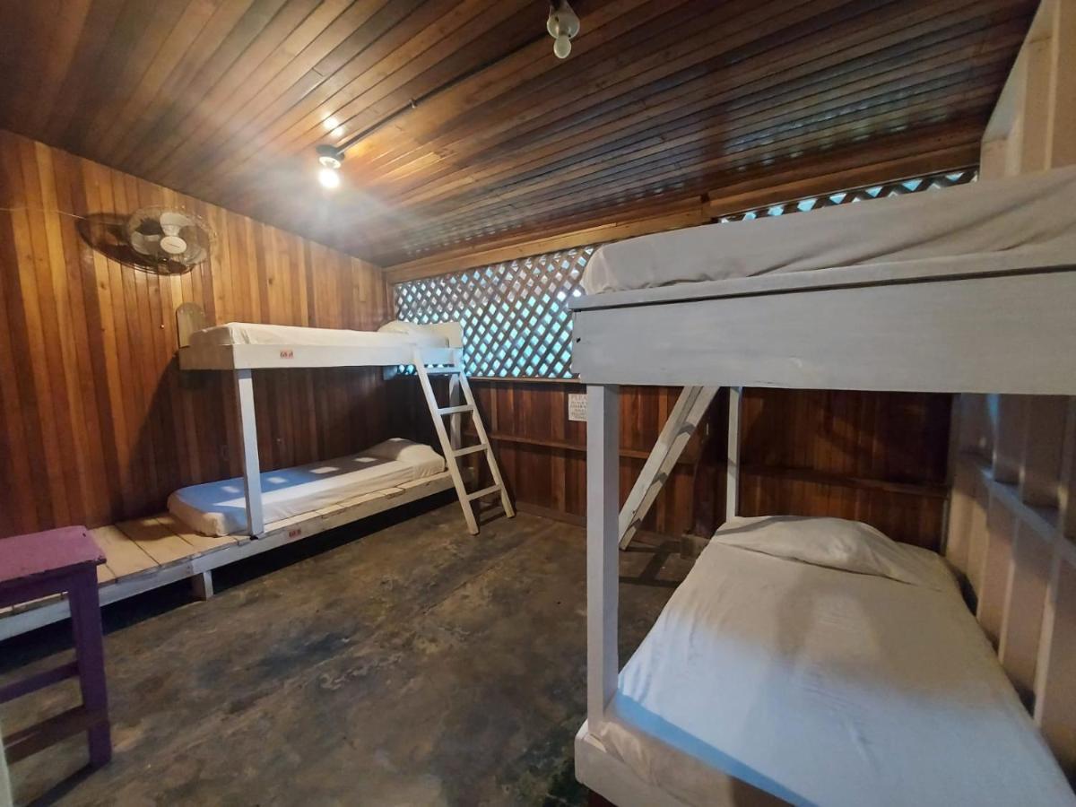 Puerto Viejo de Talamanca Hotel Puerto Viejo - Estd 1939 المظهر الخارجي الصورة