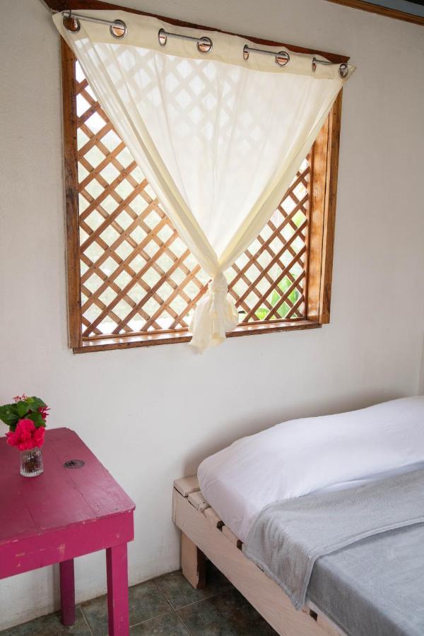 Puerto Viejo de Talamanca Hotel Puerto Viejo - Estd 1939 المظهر الخارجي الصورة